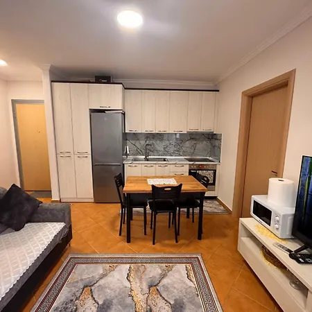 Homenest Apartment